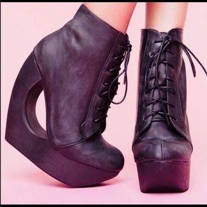 👑 Jeffrey Campbell’s Roxie (Black Distressed) 👑